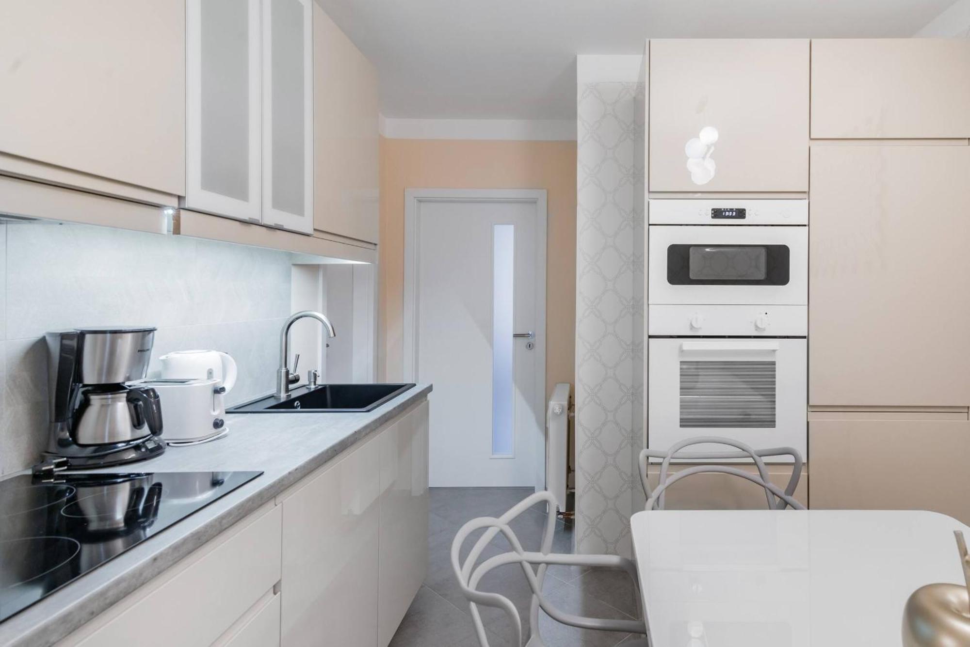 Pastel Art Deco 3Bdr Ruterra Apt Praag Buitenkant foto