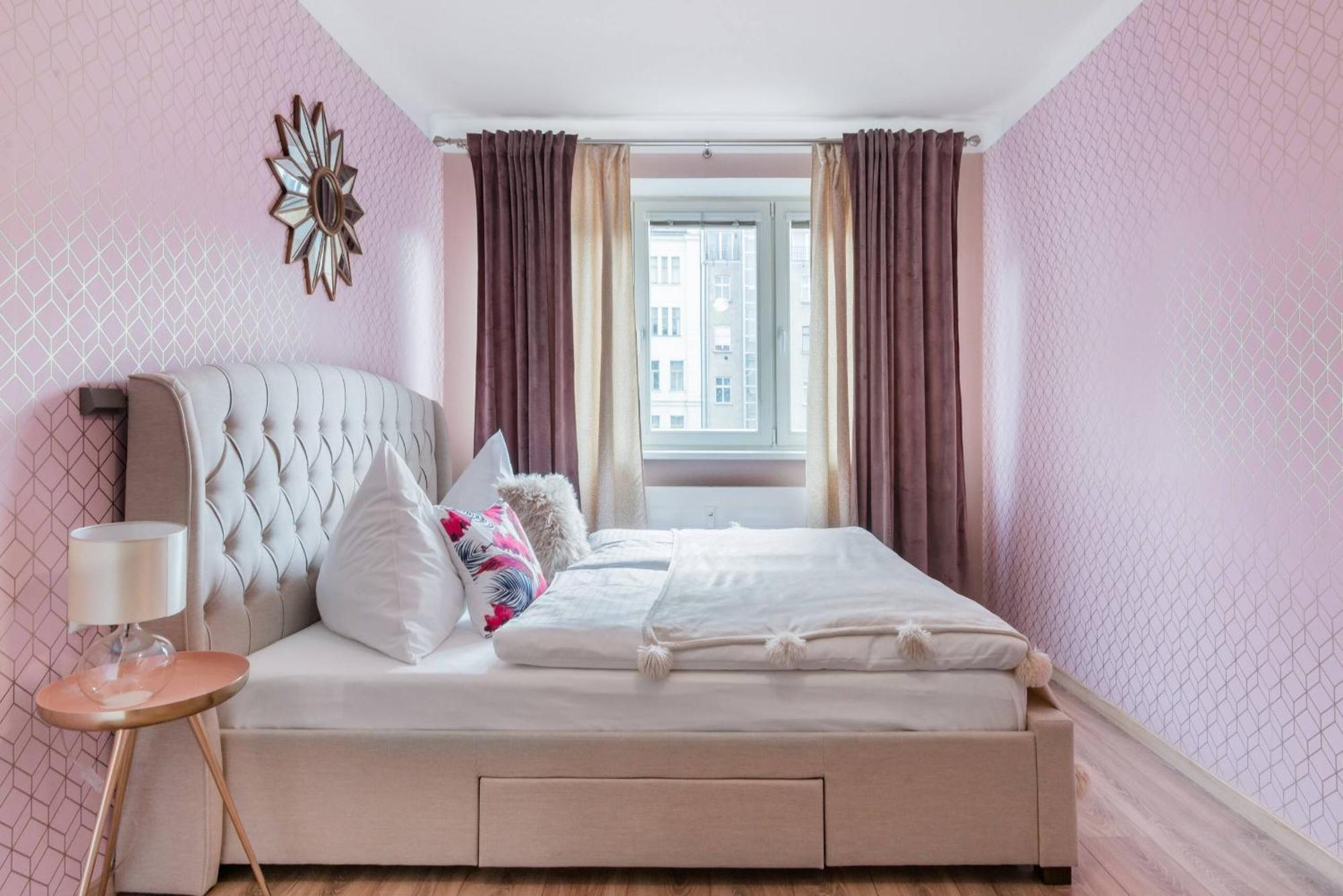 Pastel Art Deco 3Bdr Ruterra Apt Praag Buitenkant foto